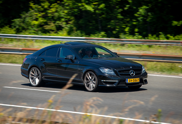 Mercedes-Benz CLS 63 AMG C218