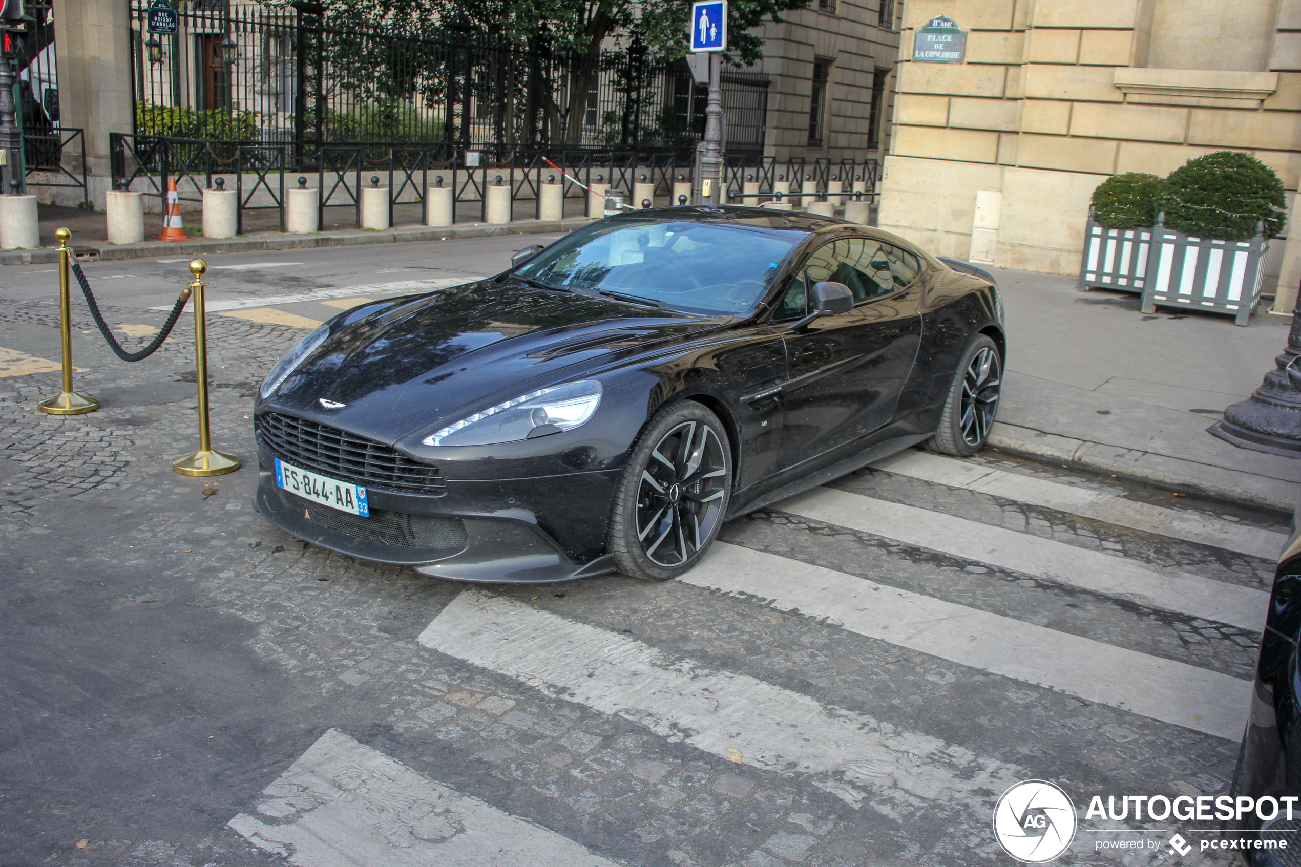 Aston Martin Vanquish S 2017