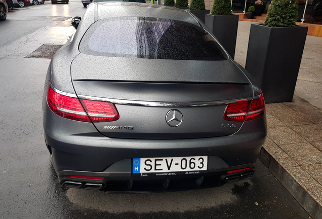 Mercedes-AMG S 63 Coupé C217 2018 Yellow Night Edition