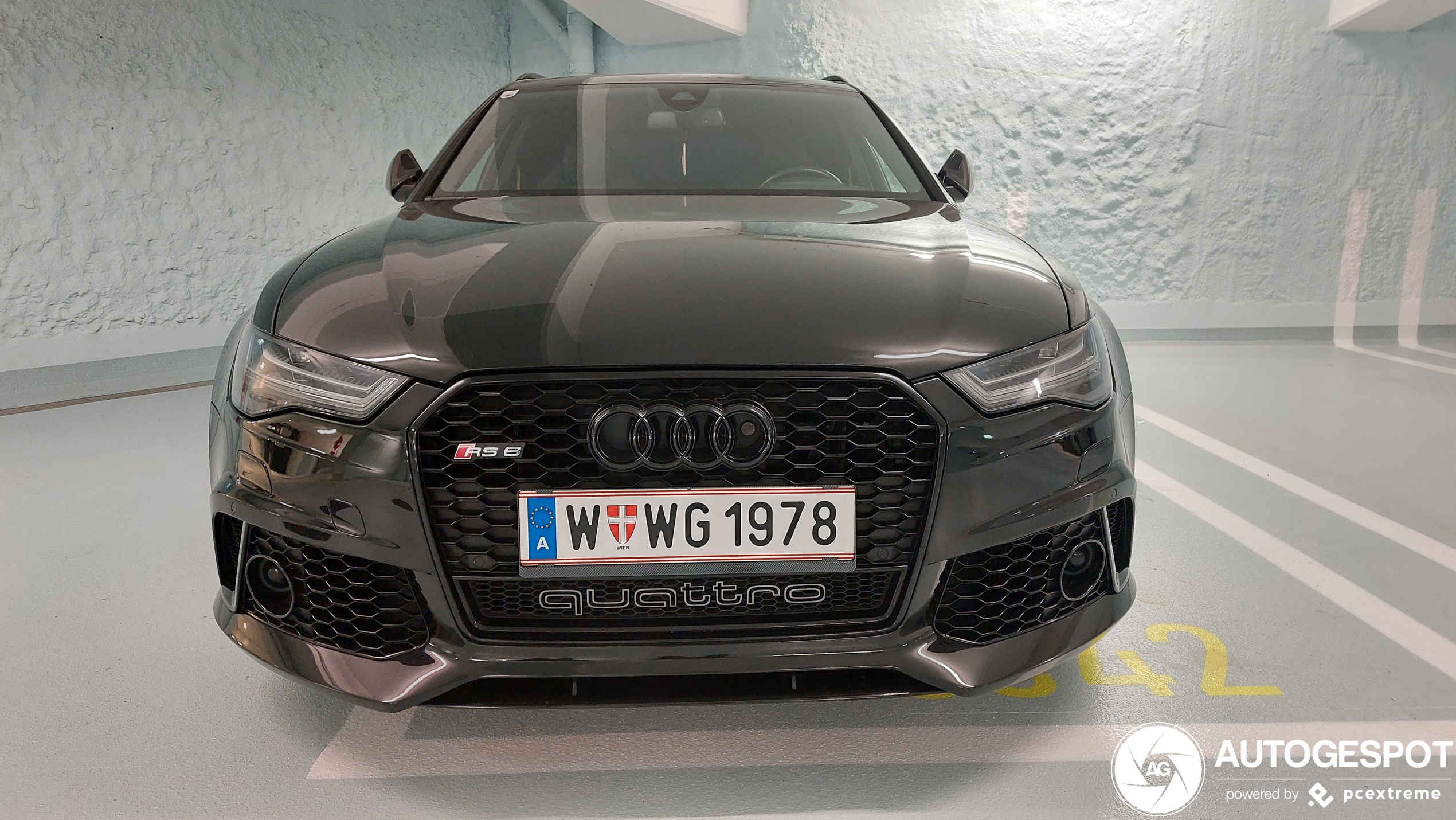 Audi RS6 Avant C7 2015