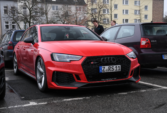 Audi RS4 Avant B9