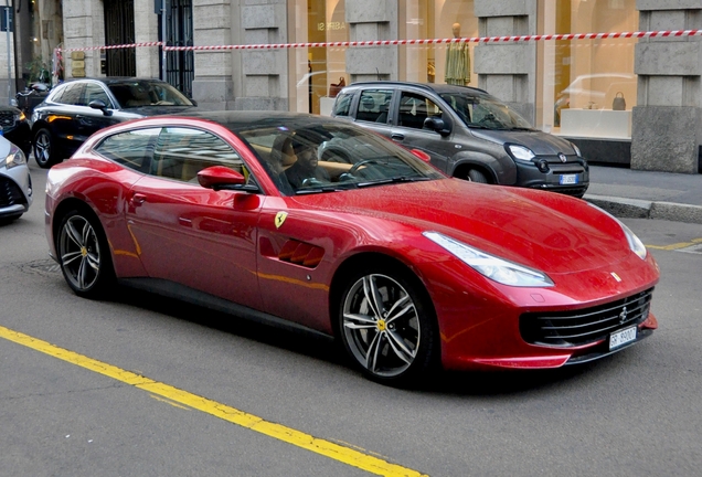 Ferrari GTC4Lusso