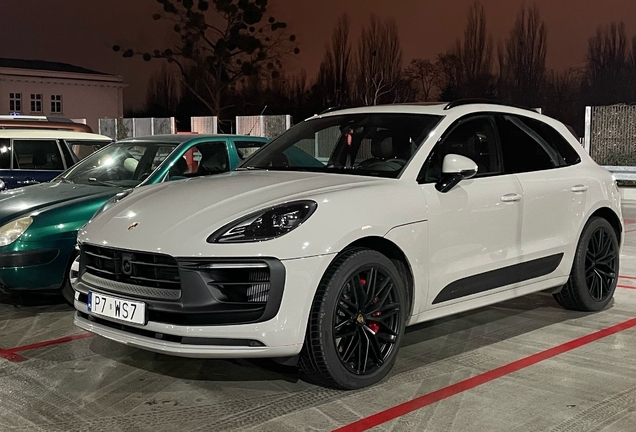 Porsche 95B Macan GTS MkIII