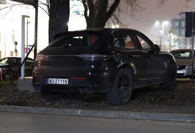 Porsche 95B Macan GTS MkIII