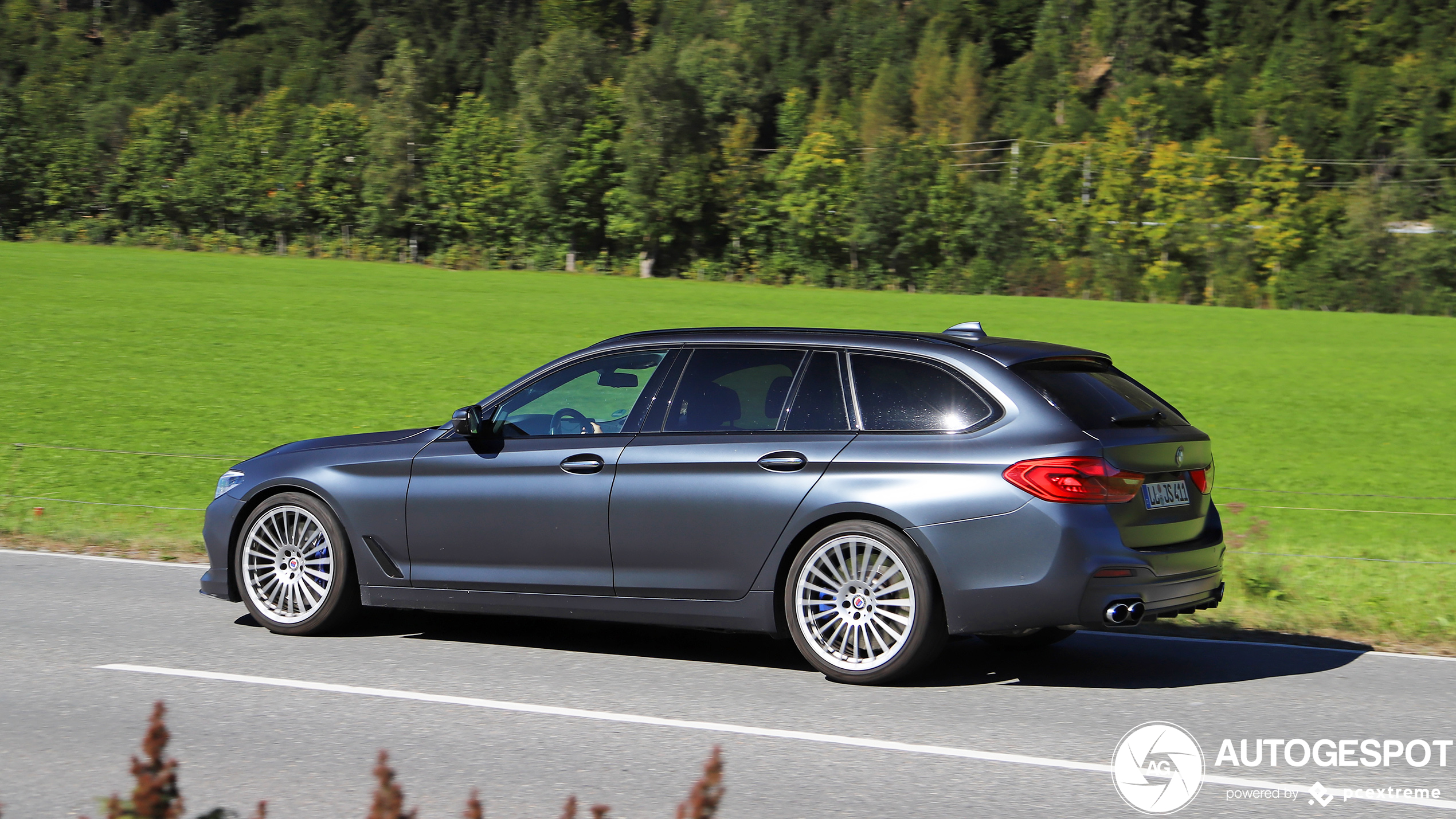 Alpina B5 BiTurbo Touring 2017