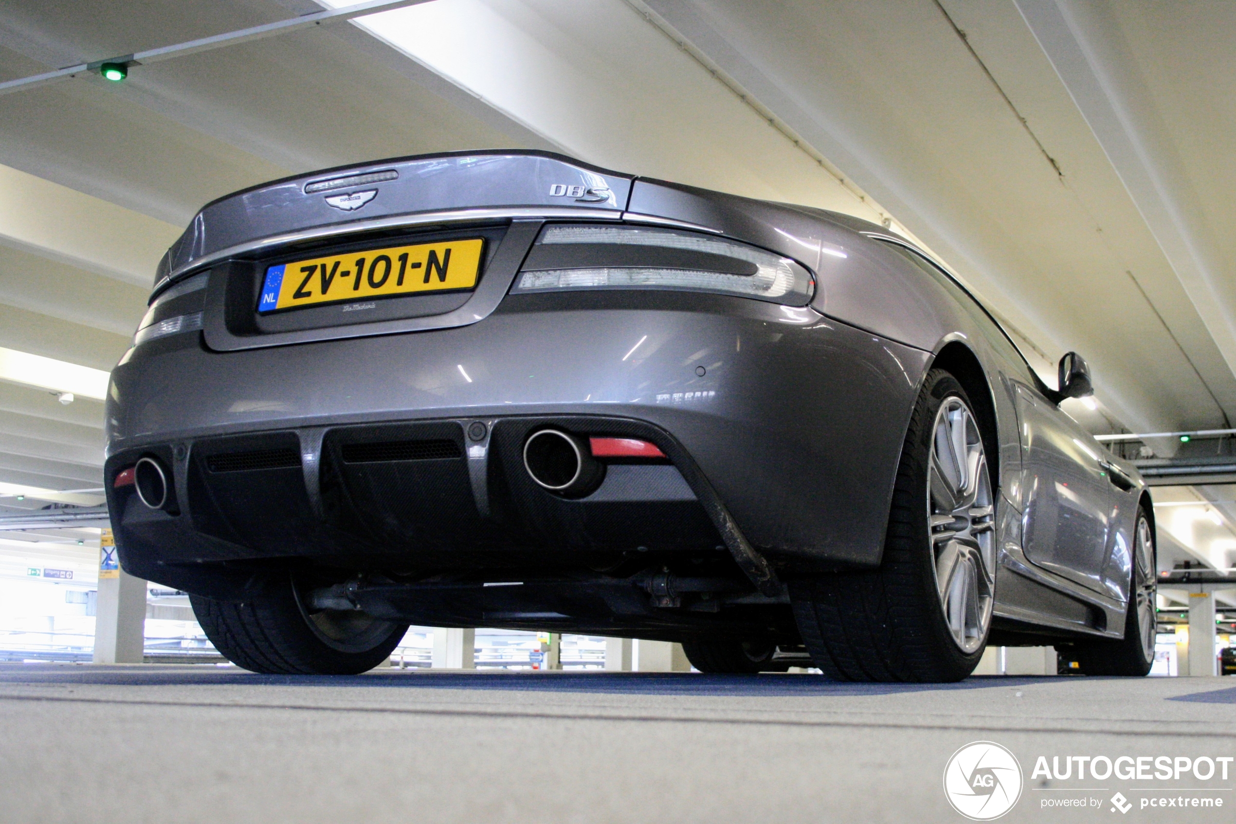 Aston Martin DBS