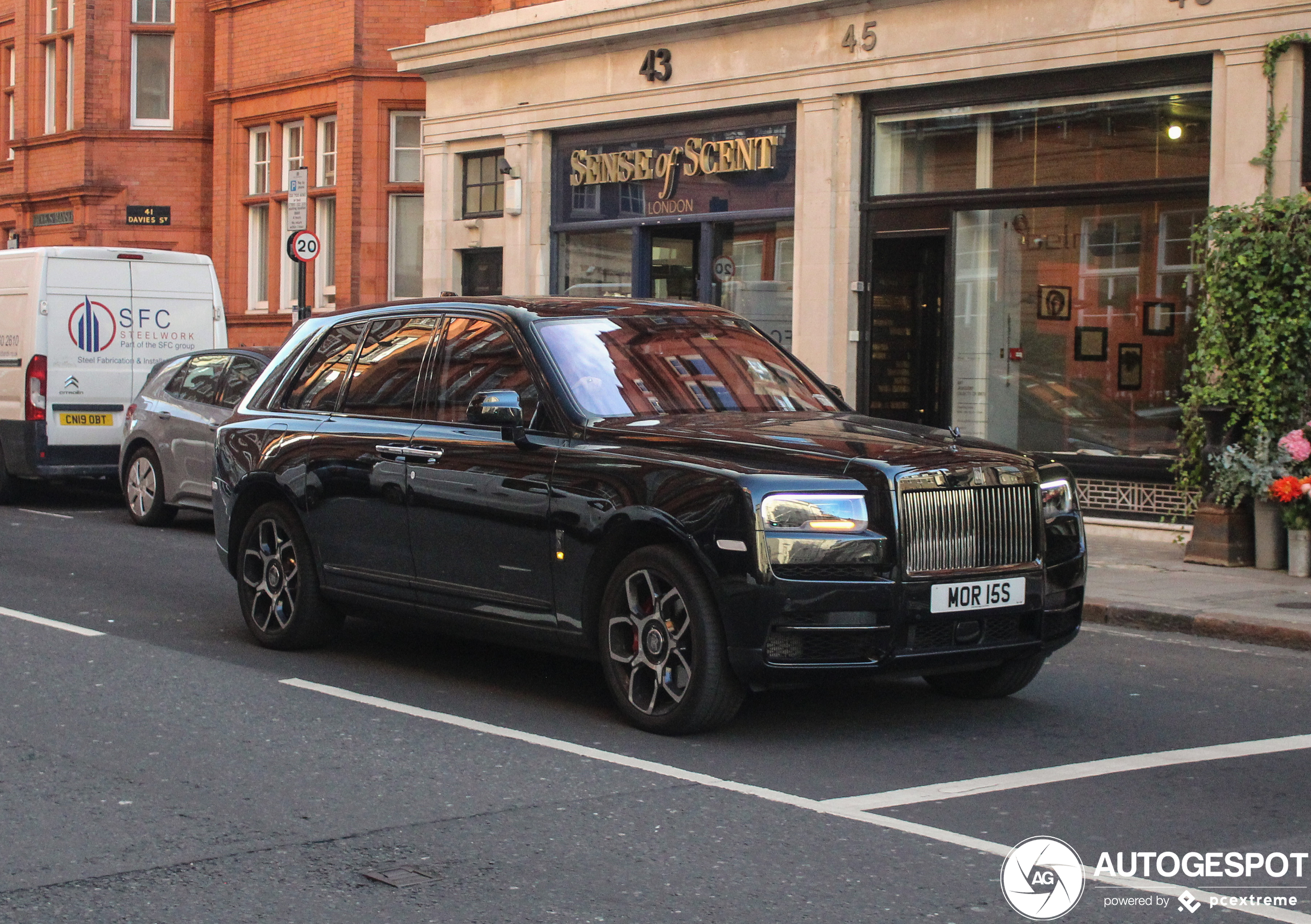 Rolls-Royce Cullinan Black Badge