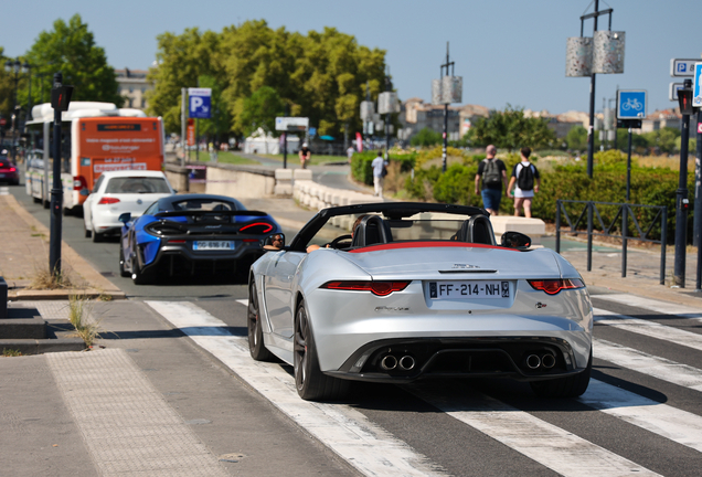 Jaguar F-TYPE SVR Convertible 2017