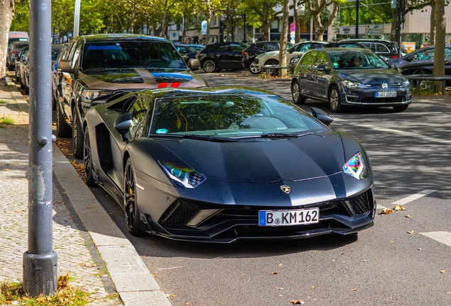 Lamborghini Aventador S LP740-4 Roadster Mansory