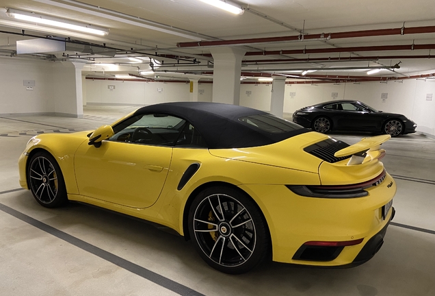 Porsche 992 Turbo S Cabriolet