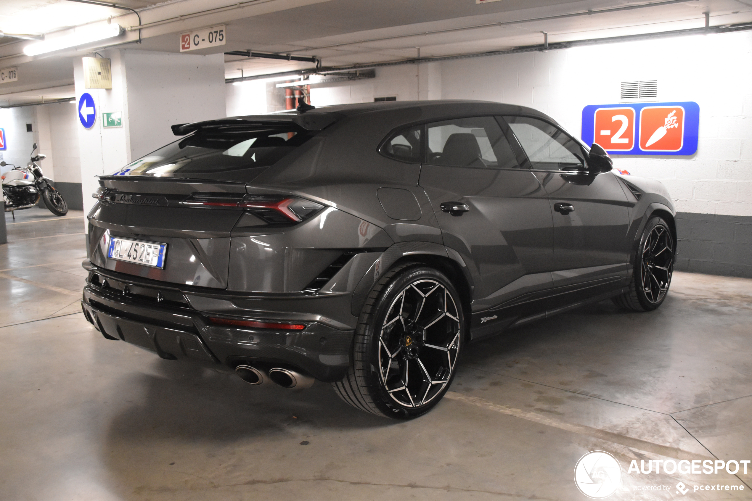 Lamborghini Urus Performante