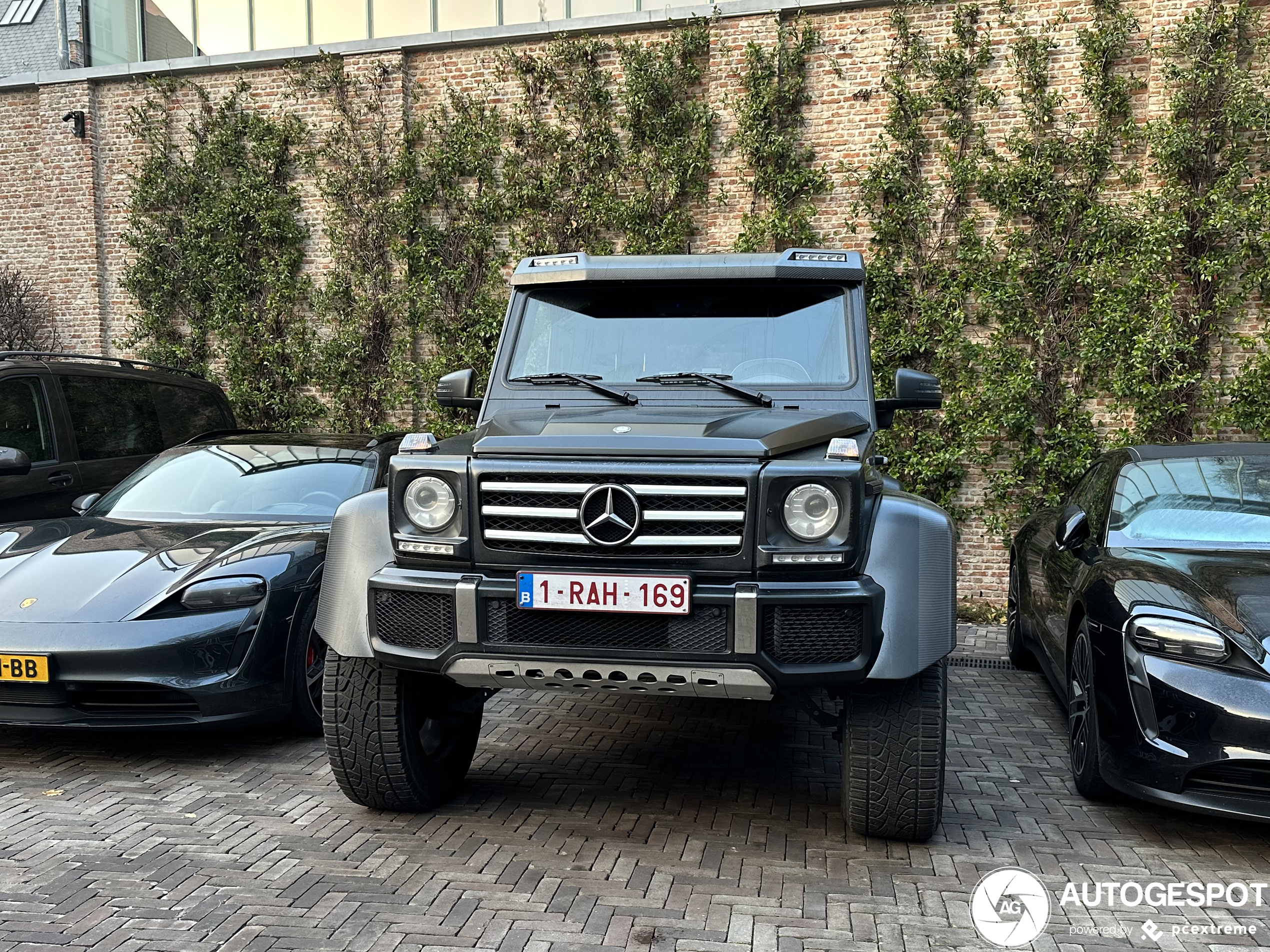 Mercedes-Benz G 500 4X4²