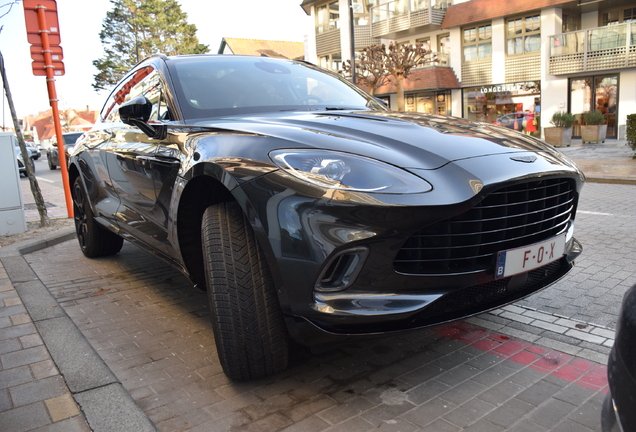 Aston Martin DBX