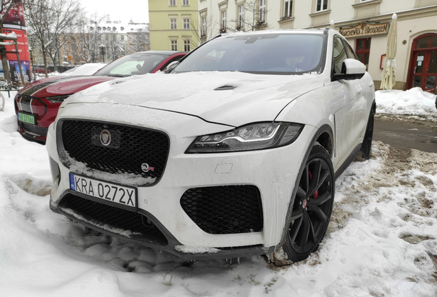 Jaguar F-PACE SVR