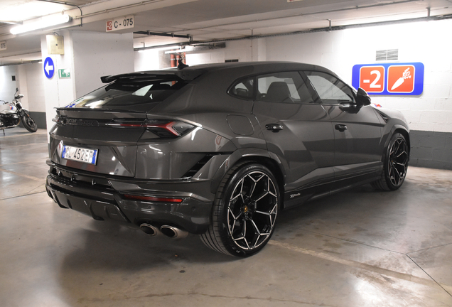 Lamborghini Urus Performante