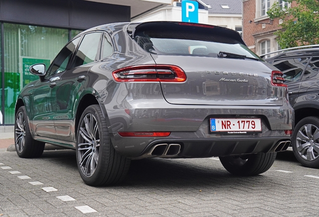 Porsche 95B Macan Turbo