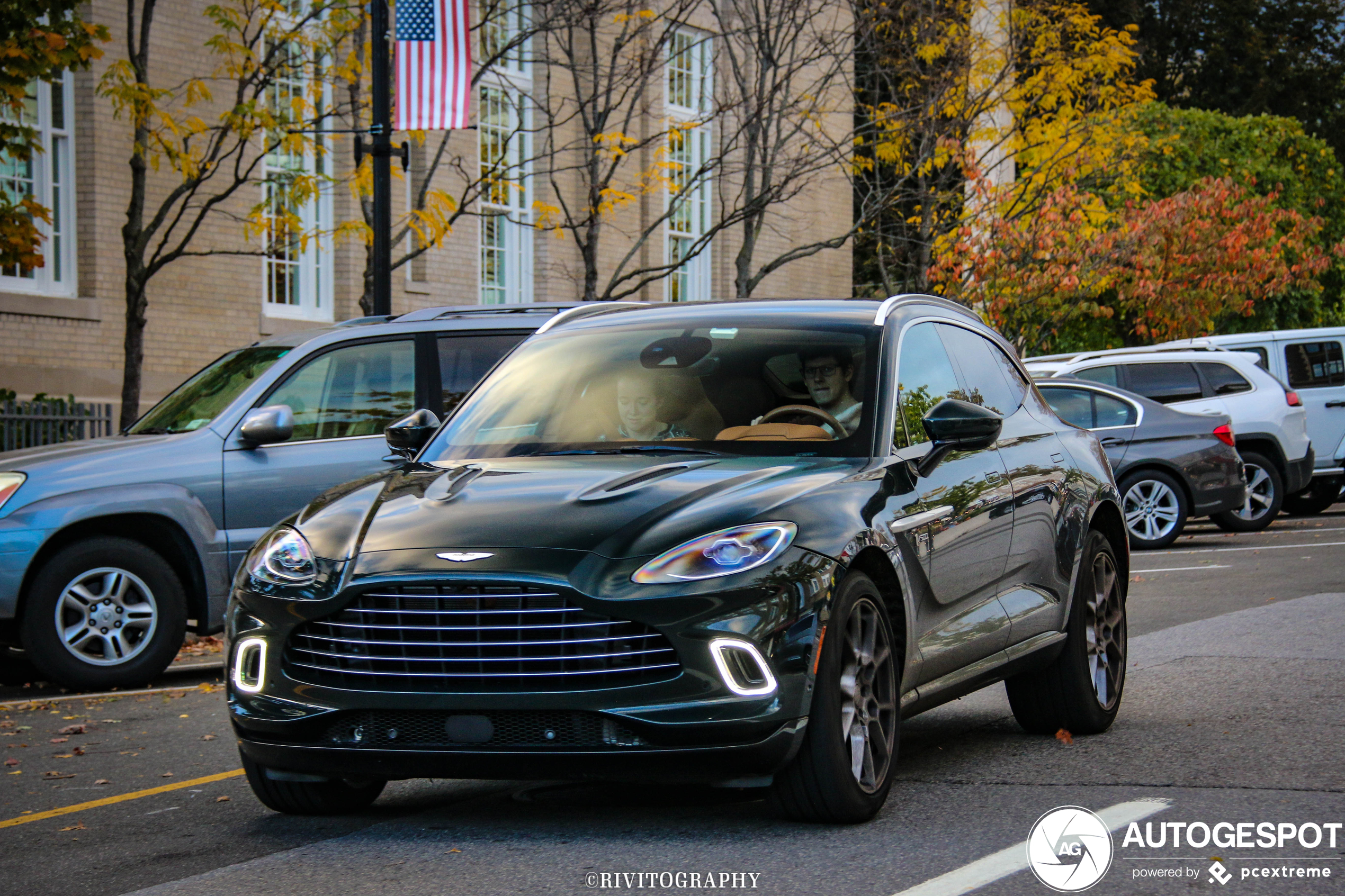 Aston Martin DBX