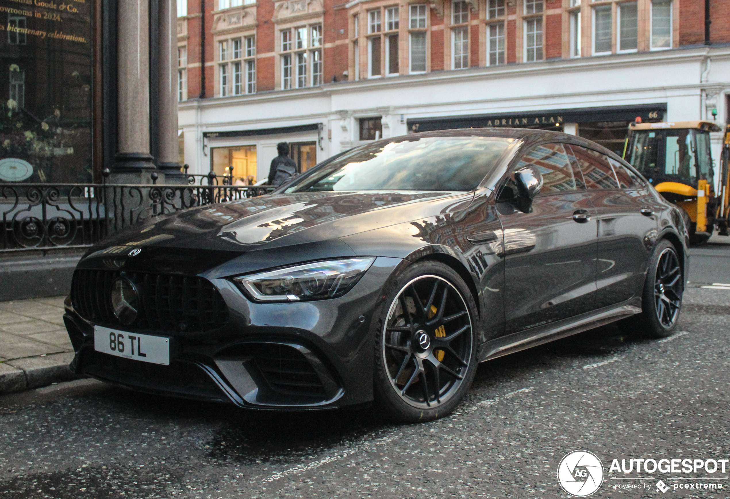 Mercedes-AMG GT 63 S X290