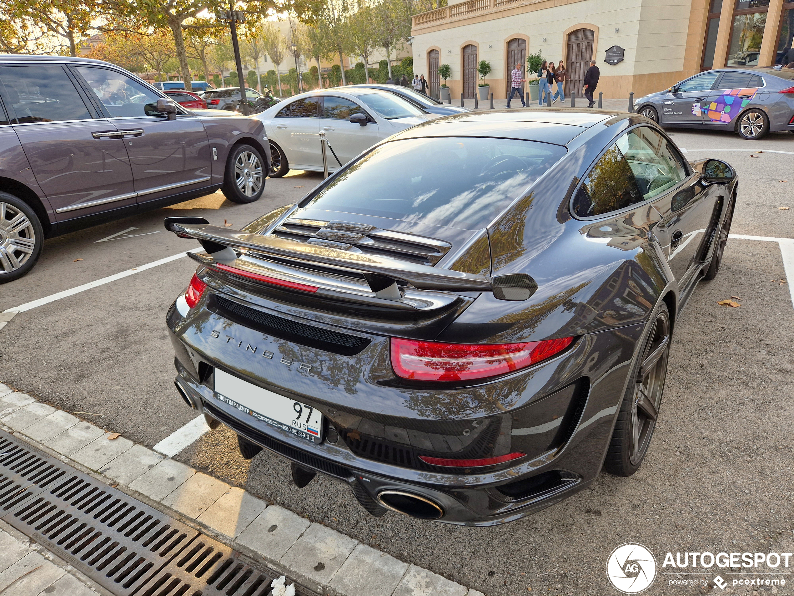 TopCar 991 Turbo S zoekt de zon op in Barcelona