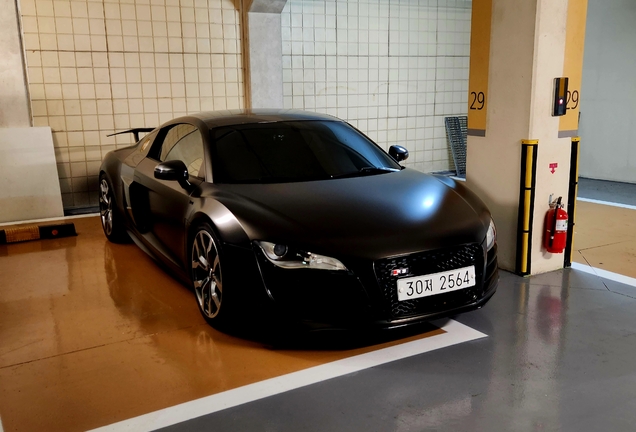 Audi R8 V10