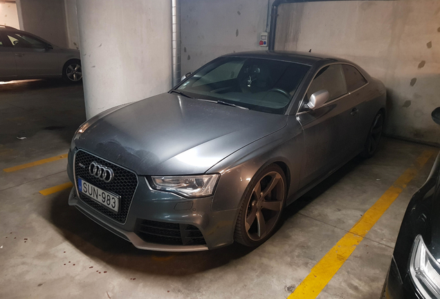 Audi RS5 B8 2012