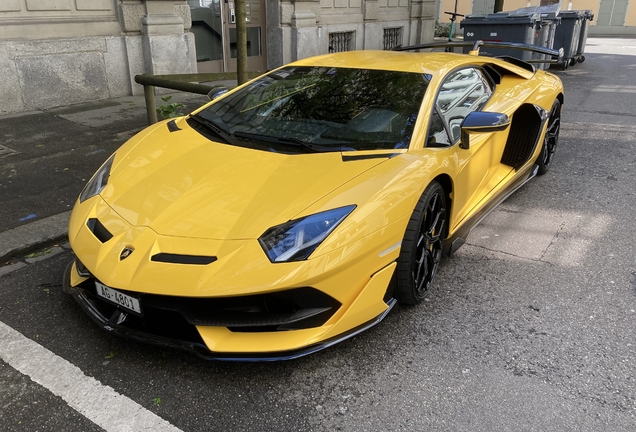 Lamborghini Aventador LP770-4 SVJ