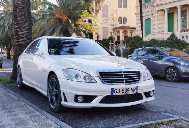 Mercedes-Benz S 65 AMG V221