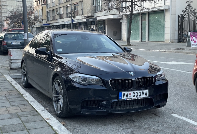 BMW M5 F10 2011