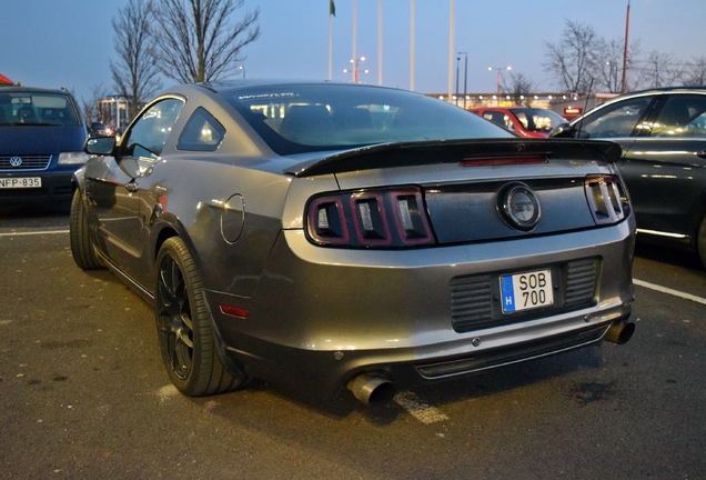 Ford Mustang GT 2013