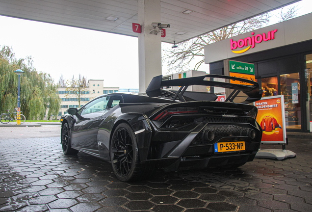 Lamborghini Huracán LP640-2 STO