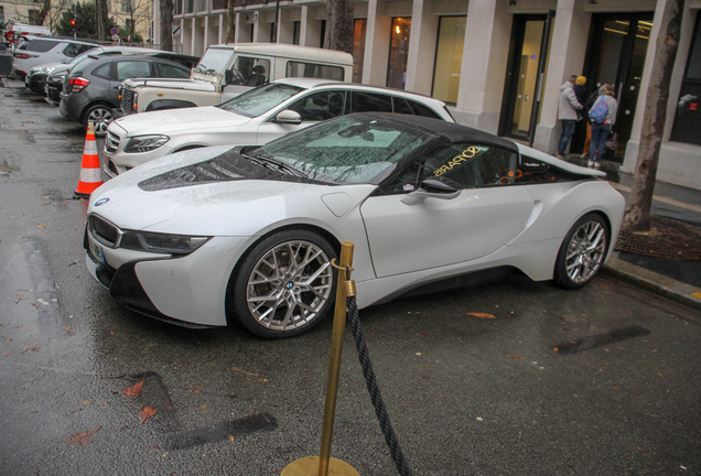 BMW i8 Roadster