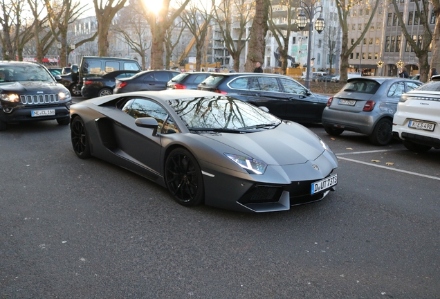 Lamborghini Aventador LP700-4