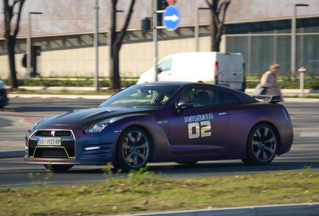 Nissan GT-R 2011