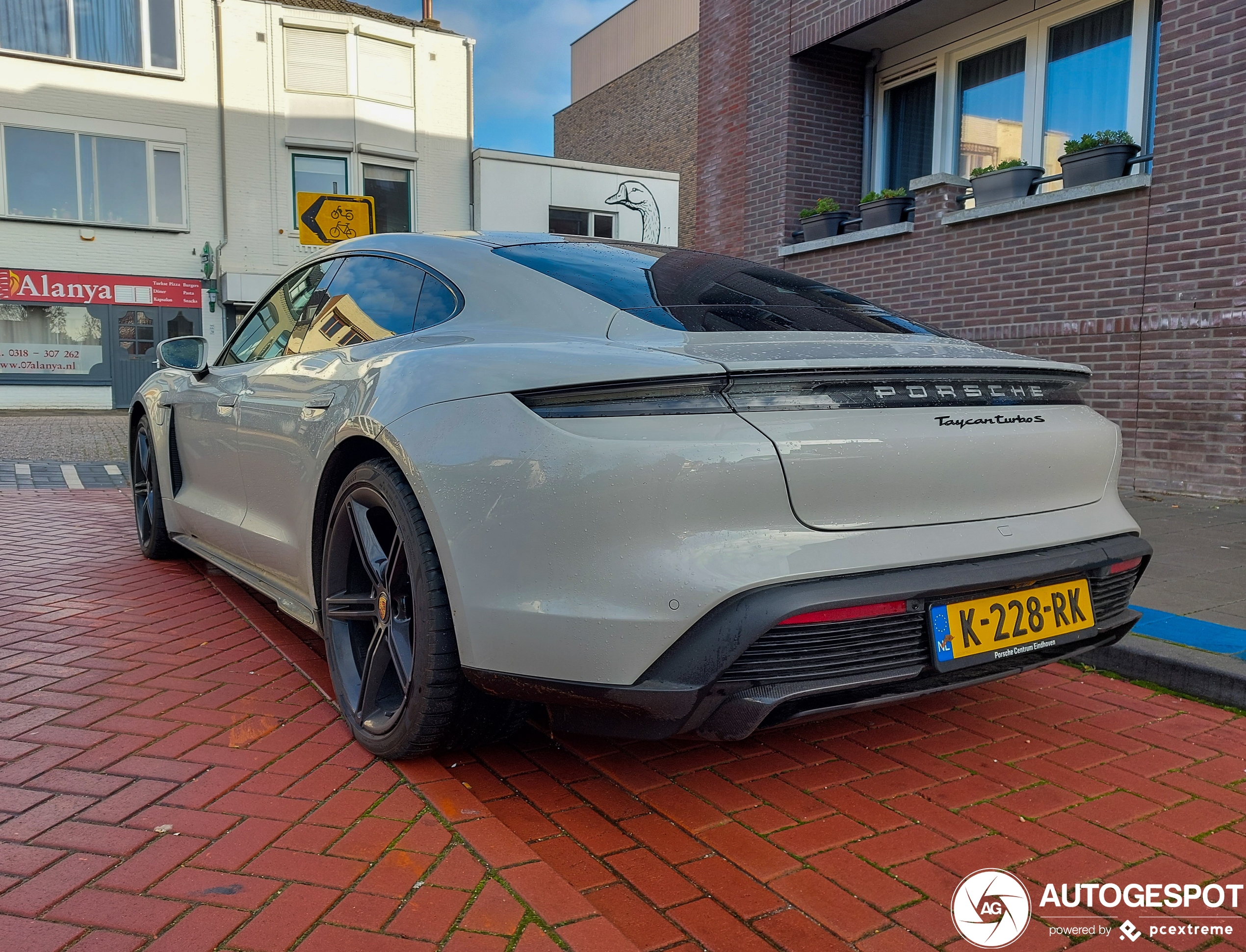 Porsche Taycan Turbo S