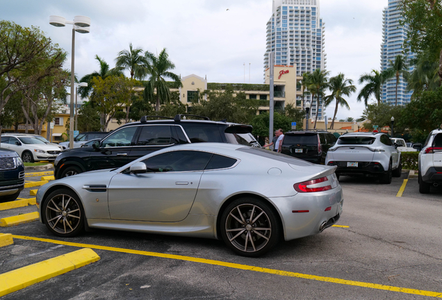 Aston Martin V8 Vantage