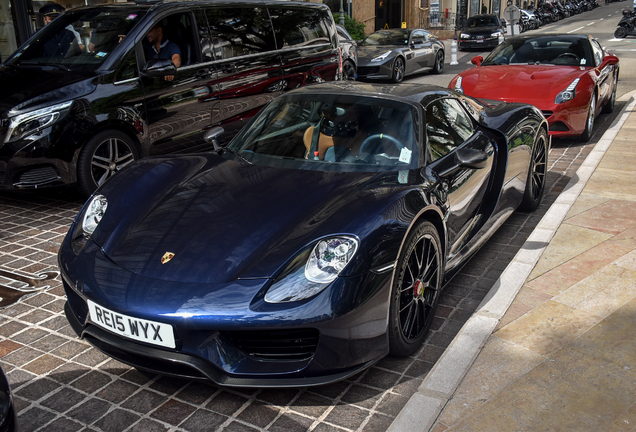 Porsche 918 Spyder Weissach Package