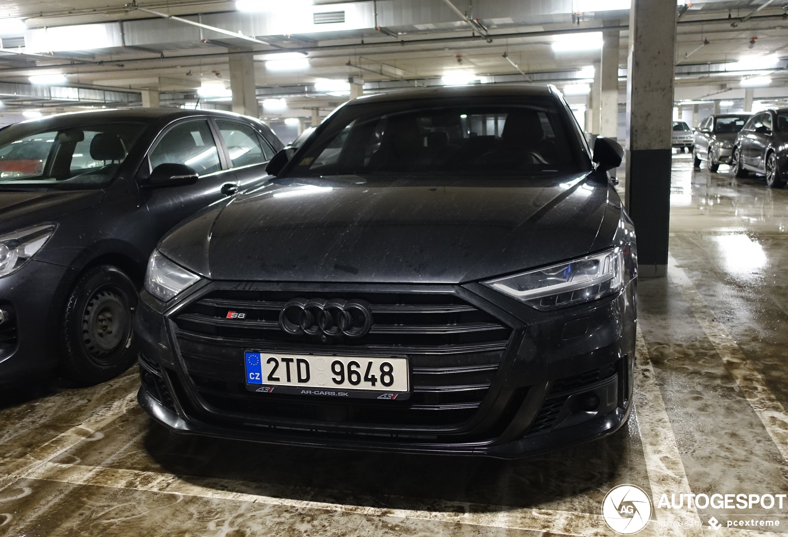 Audi S8 D5