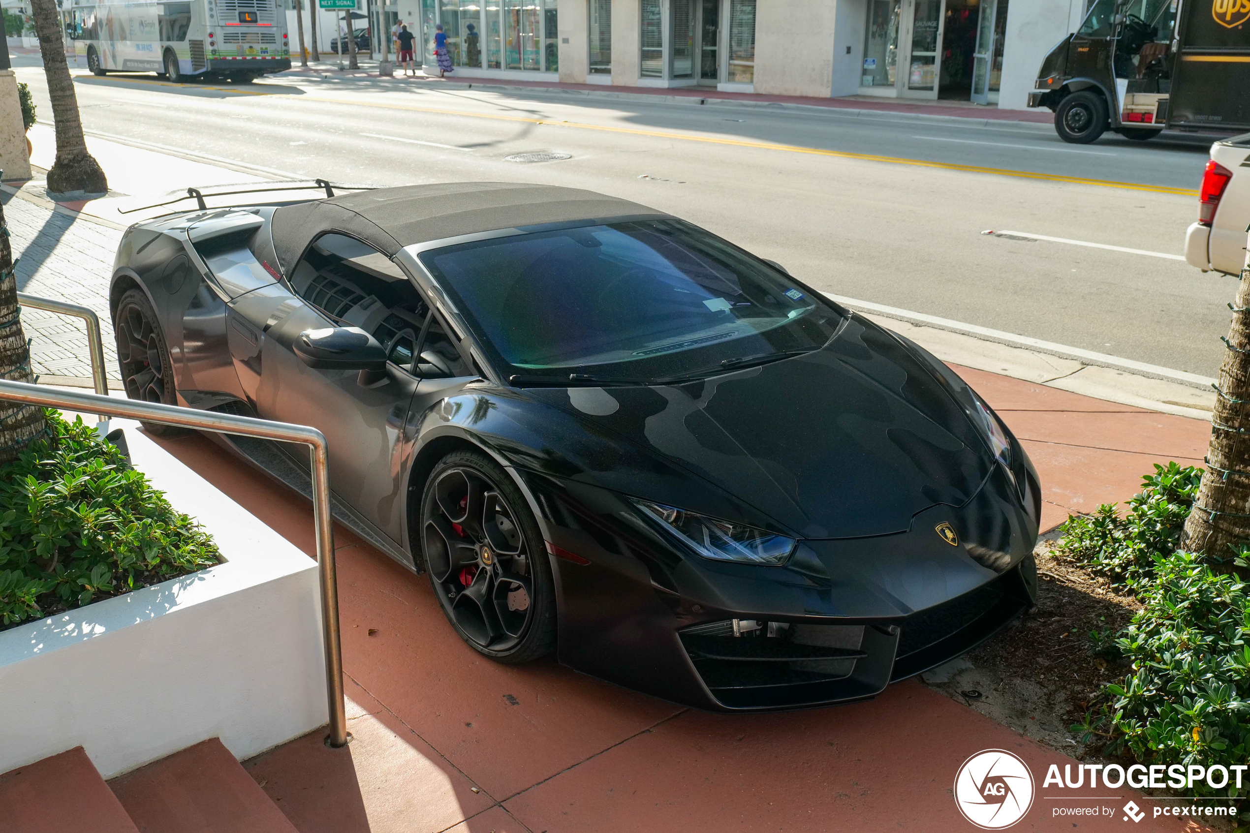 Lamborghini Huracán LP580-2 Spyder