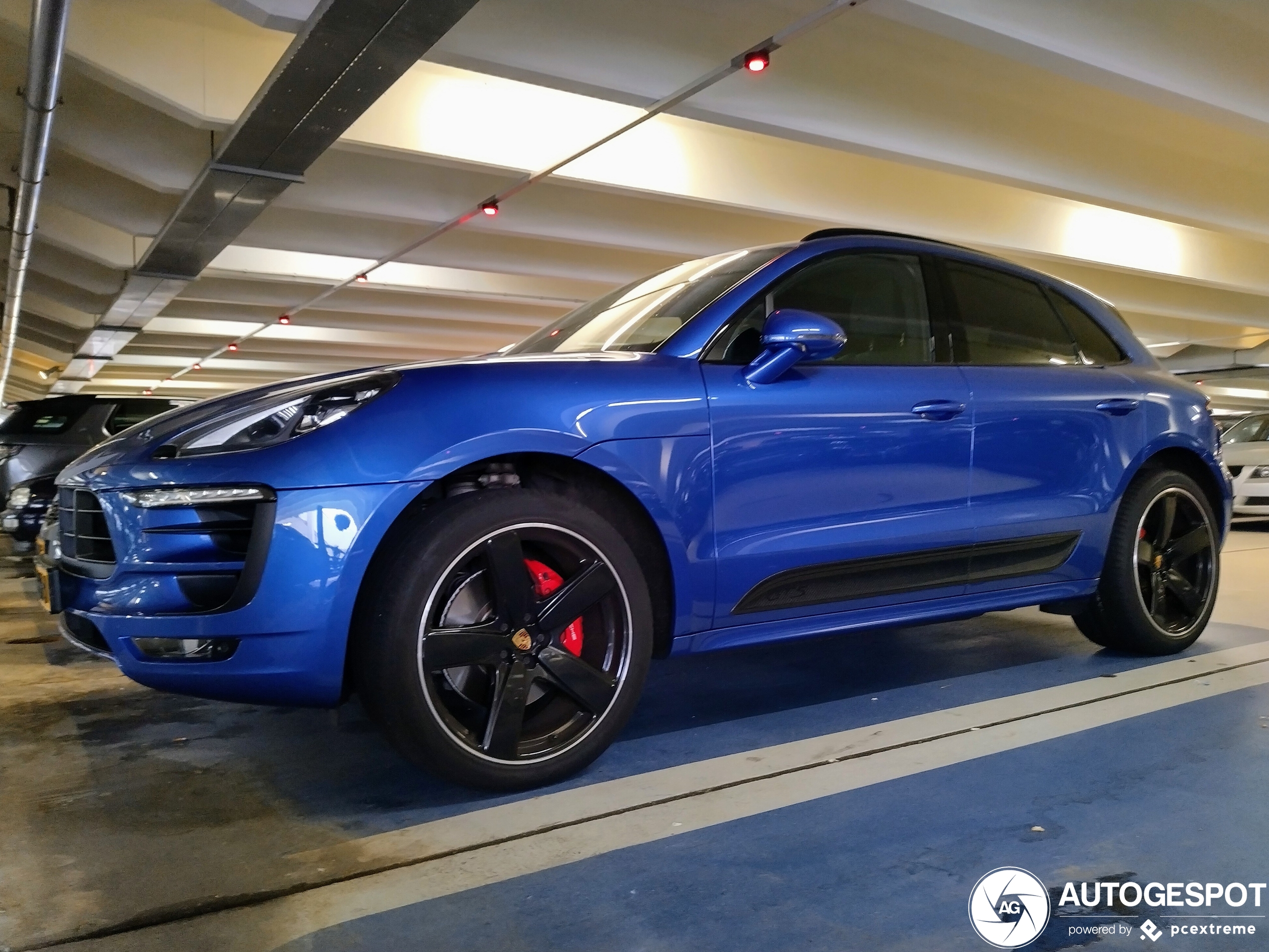 Porsche 95B Macan GTS