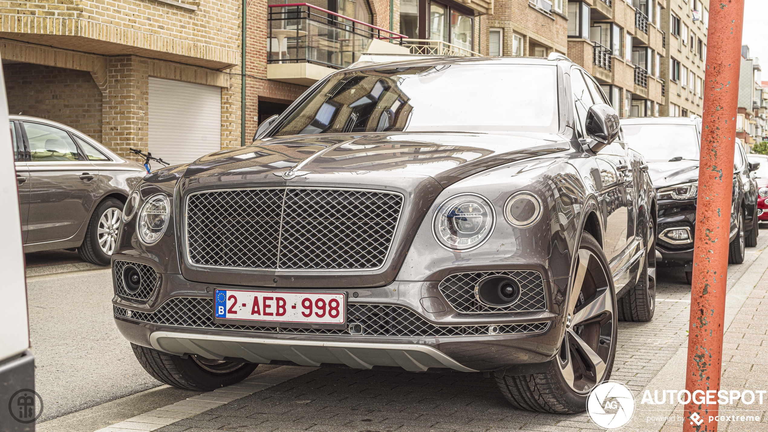 Bentley Bentayga Hybrid