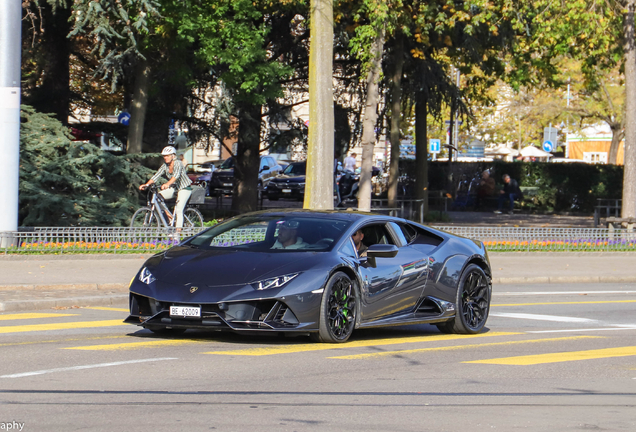 Lamborghini Huracán LP640-4 EVO