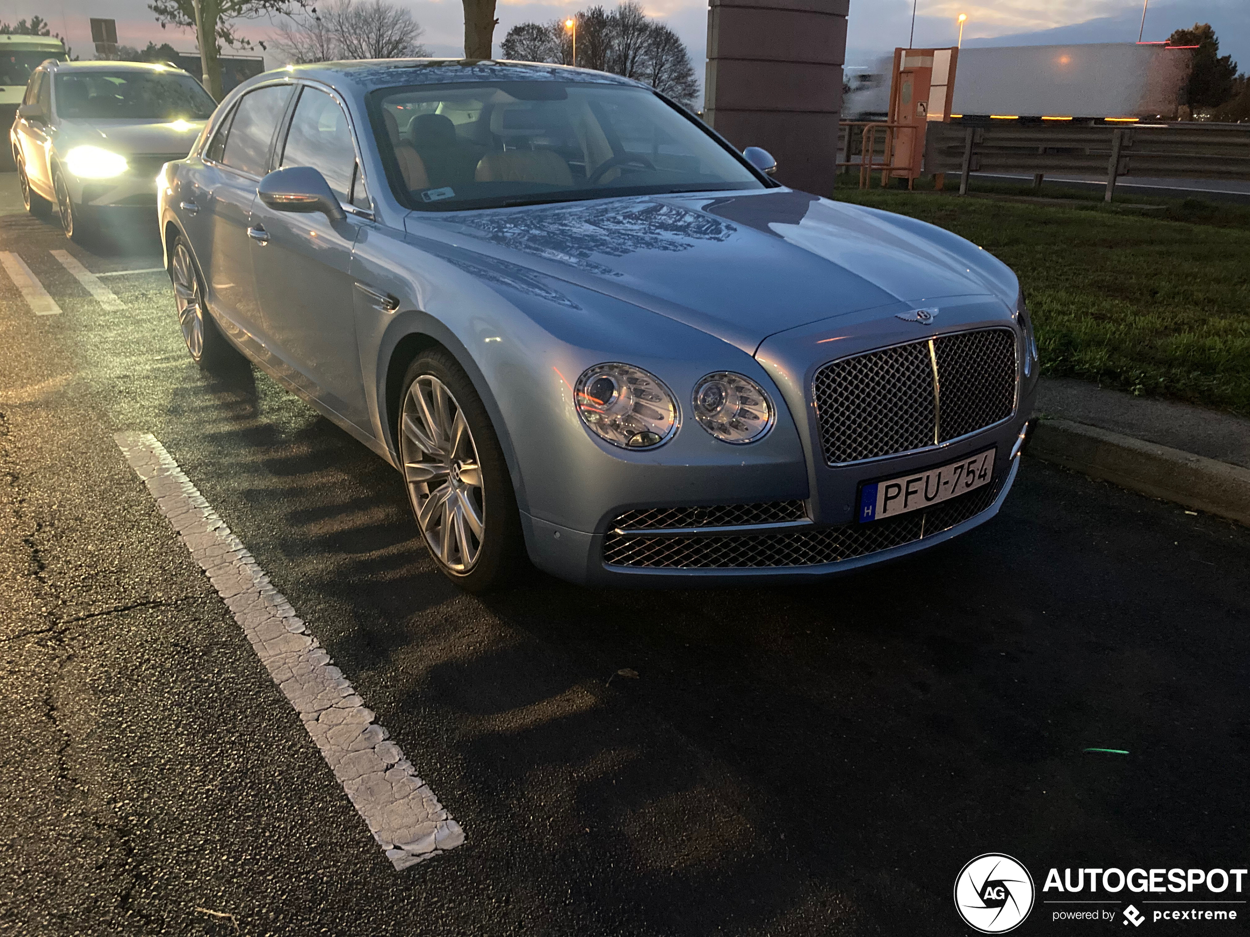 Bentley Flying Spur W12