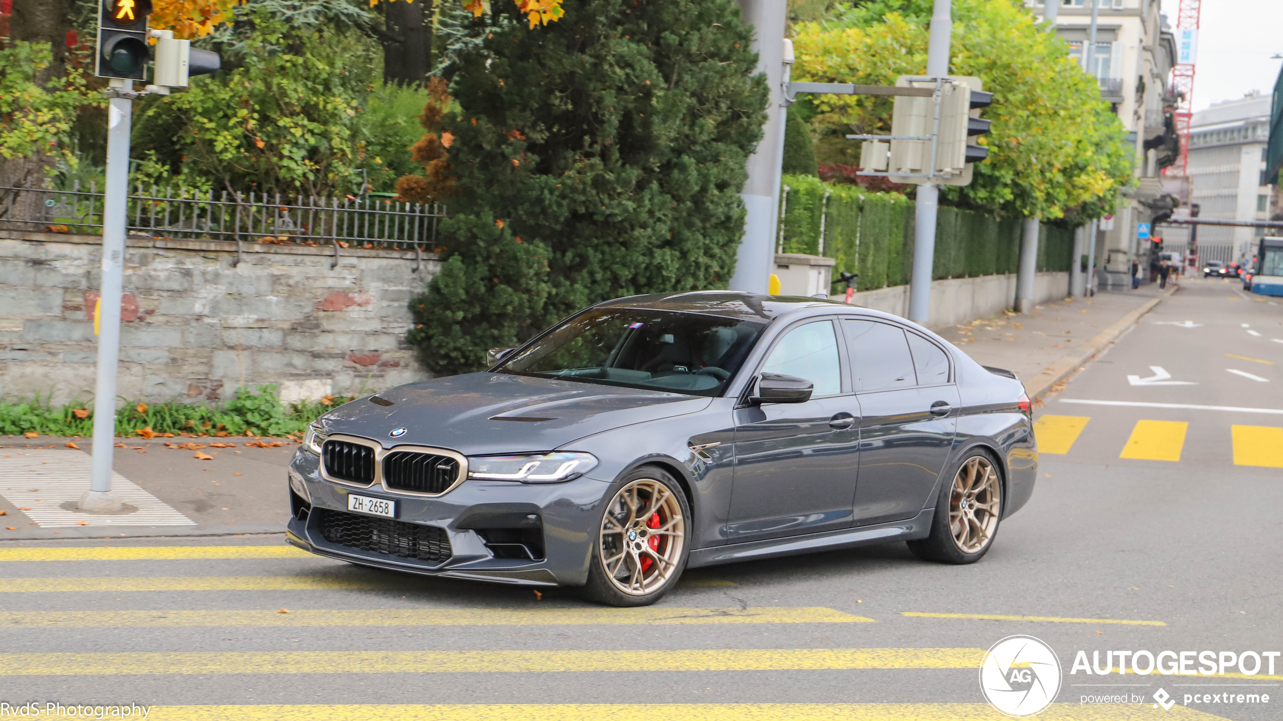 Spotten in Zürich is nooit saai: BMW M5 CS