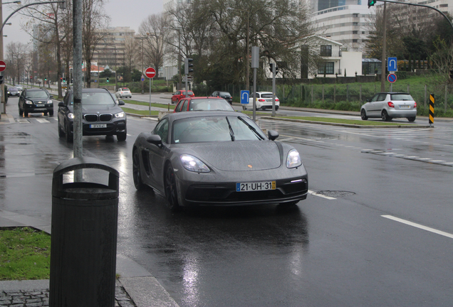 Porsche 718 Cayman GTS