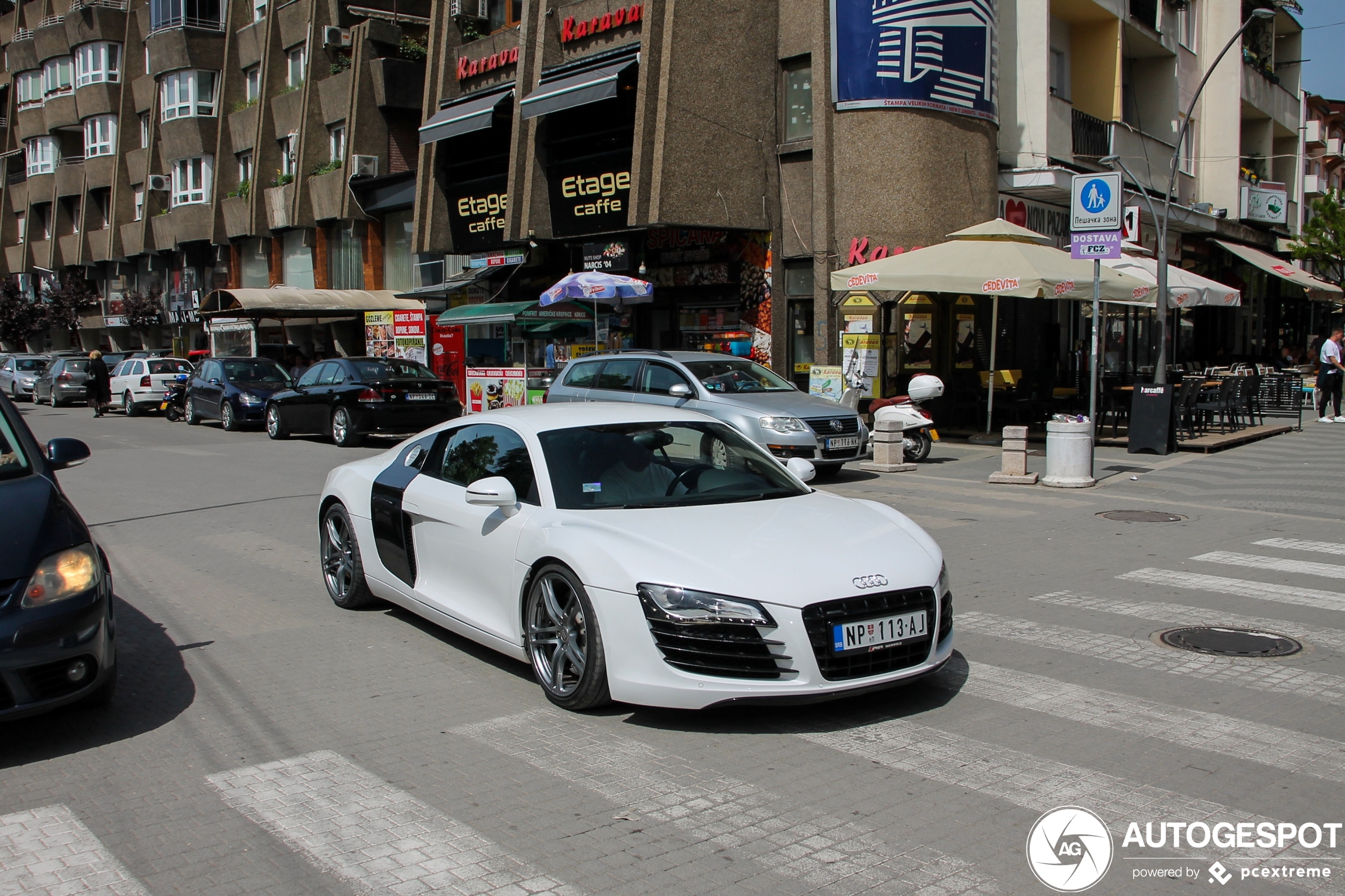 Audi R8