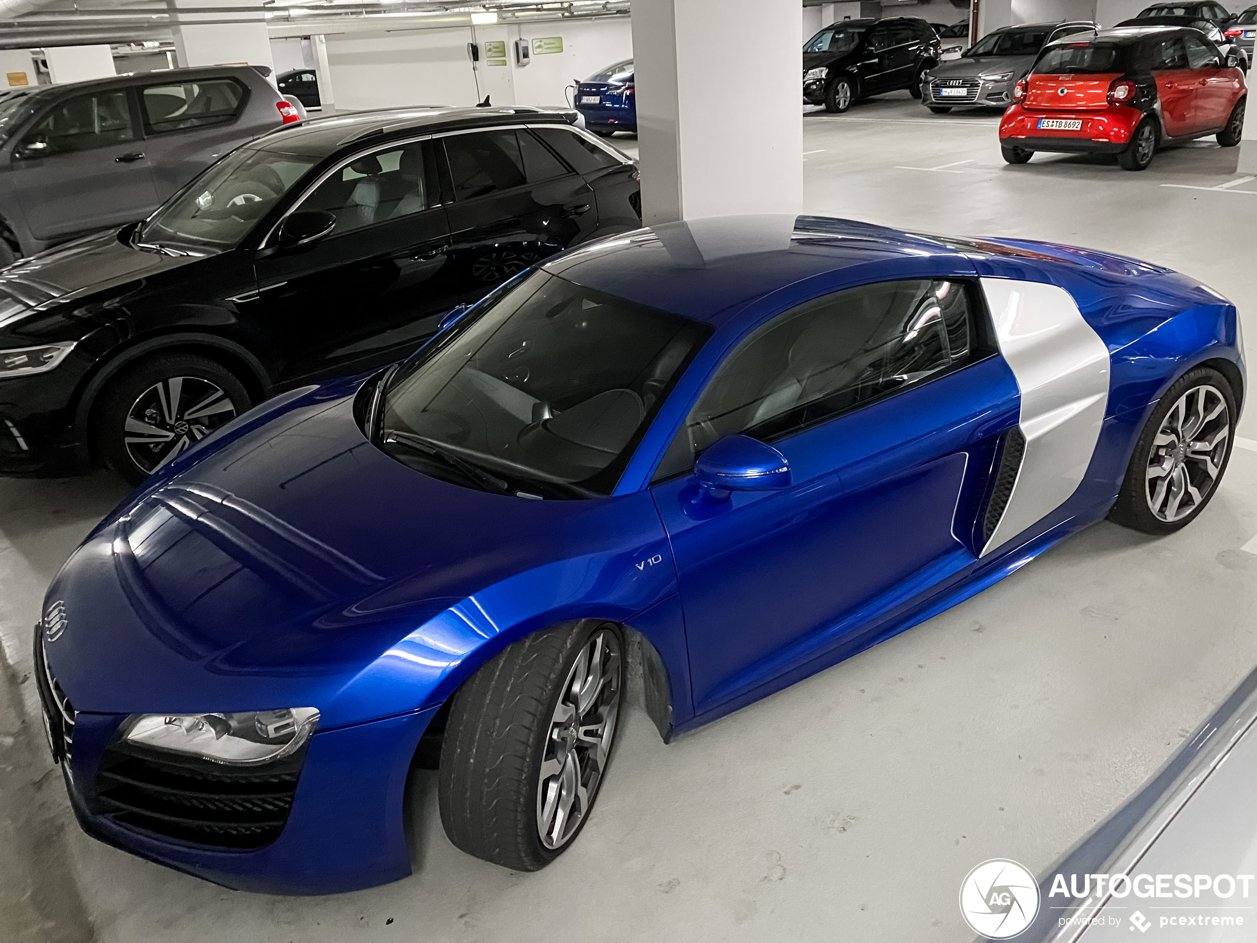 Audi R8 V10