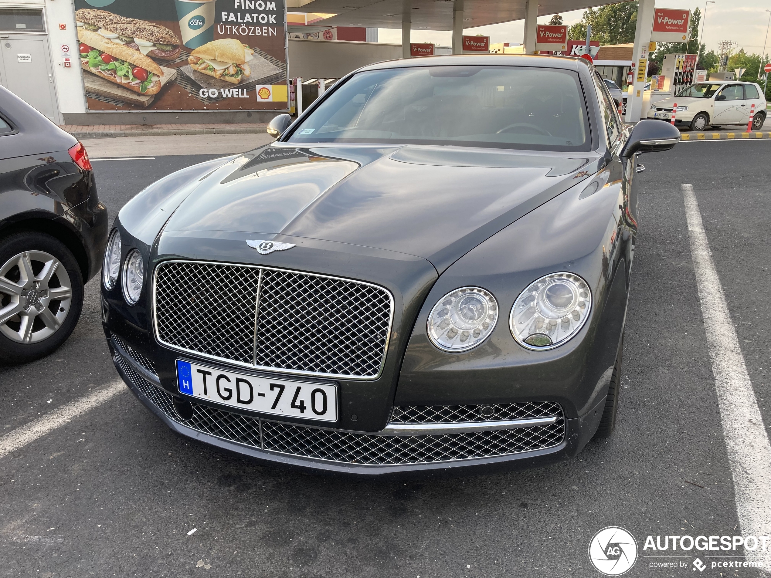 Bentley Flying Spur W12