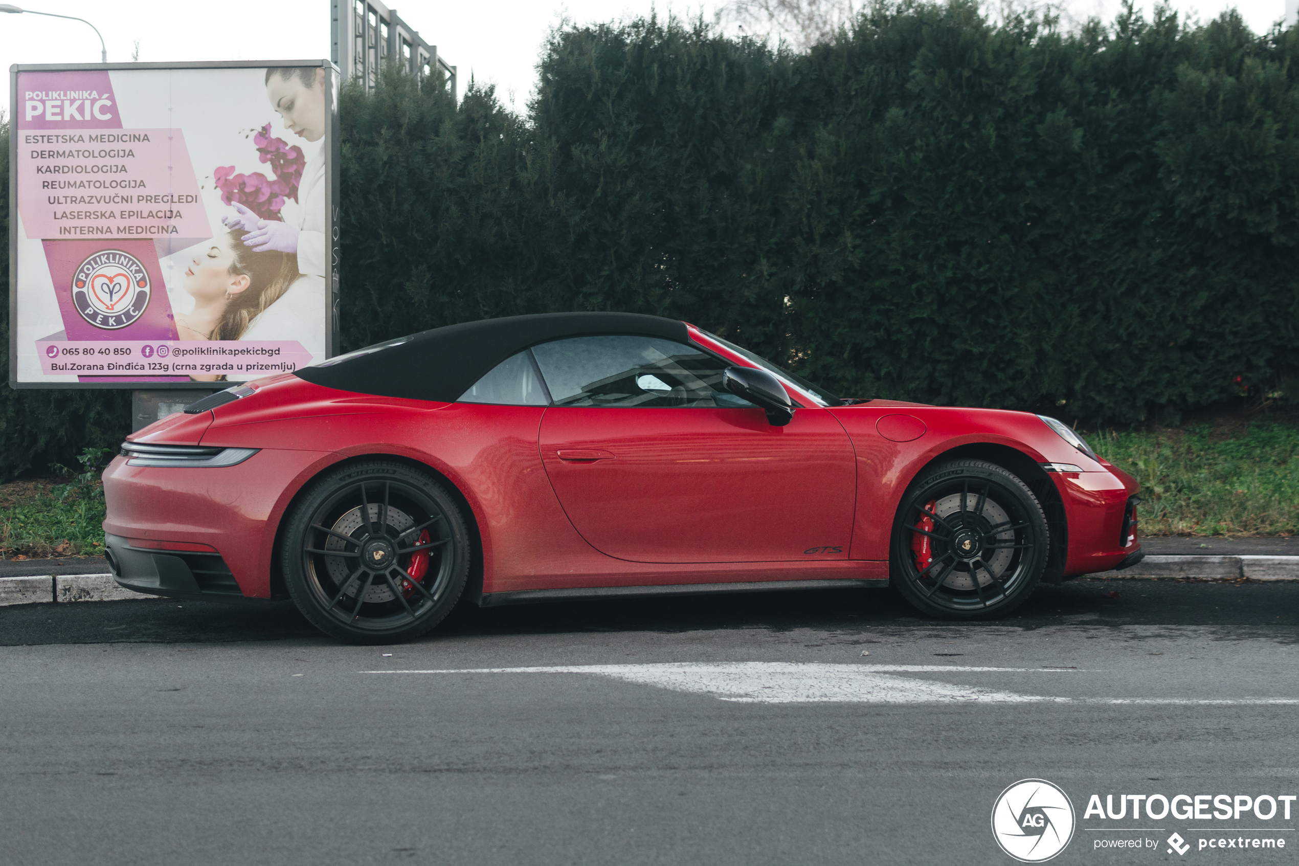 Porsche 992 Carrera 4 GTS Cabriolet