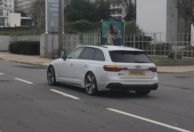 Audi RS4 Avant B9