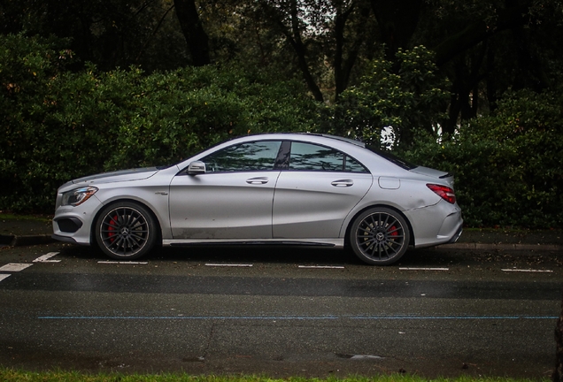 Mercedes-Benz CLA 45 AMG C117